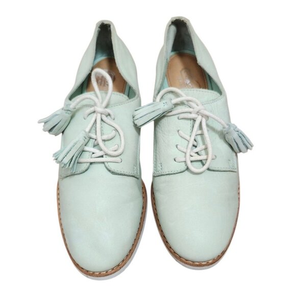 COACH Zinnia Mint Leather Oxford Shoes Tassel Detail Classic Chic Size 8 B - Picture 2 of 11